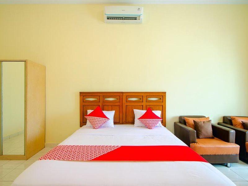Hotel Reddoorz Syariah Near Alun Alun Wonosari Extérieur photo