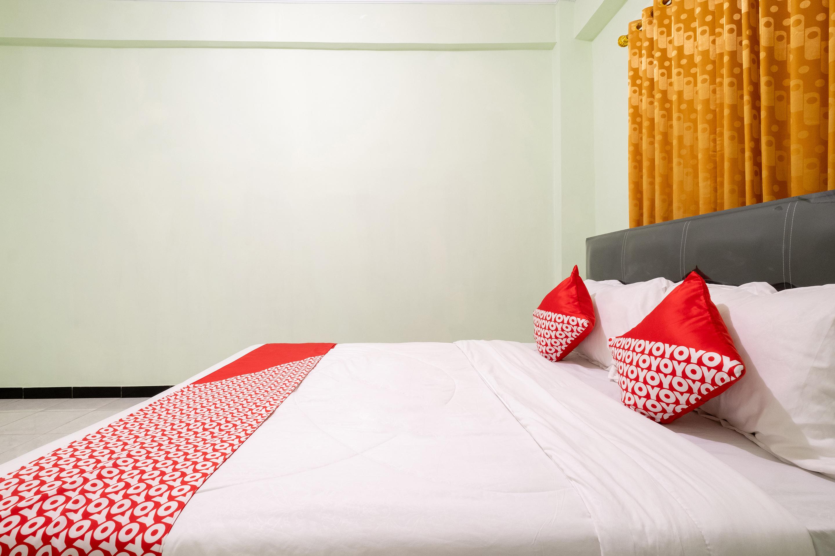 Hotel Reddoorz Syariah Near Alun Alun Wonosari Extérieur photo