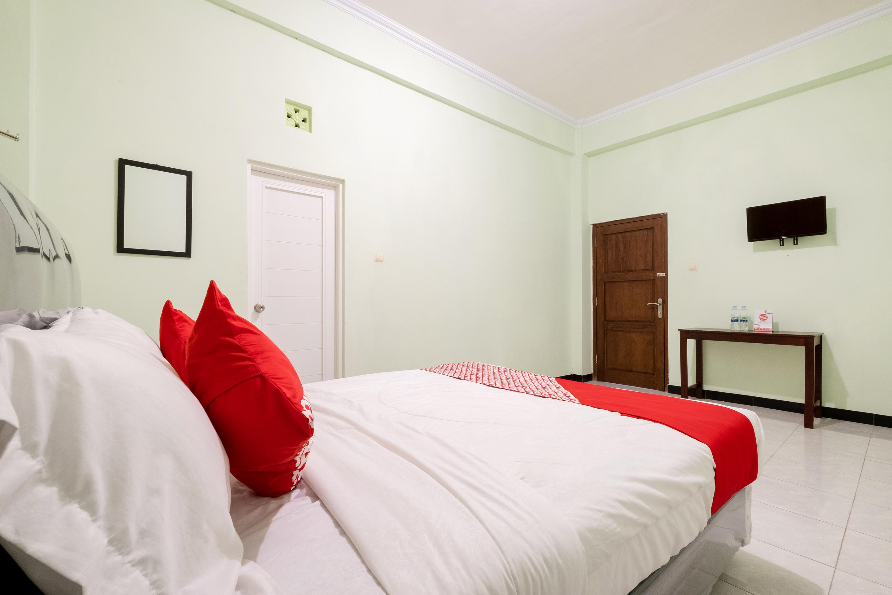 Hotel Reddoorz Syariah Near Alun Alun Wonosari Extérieur photo