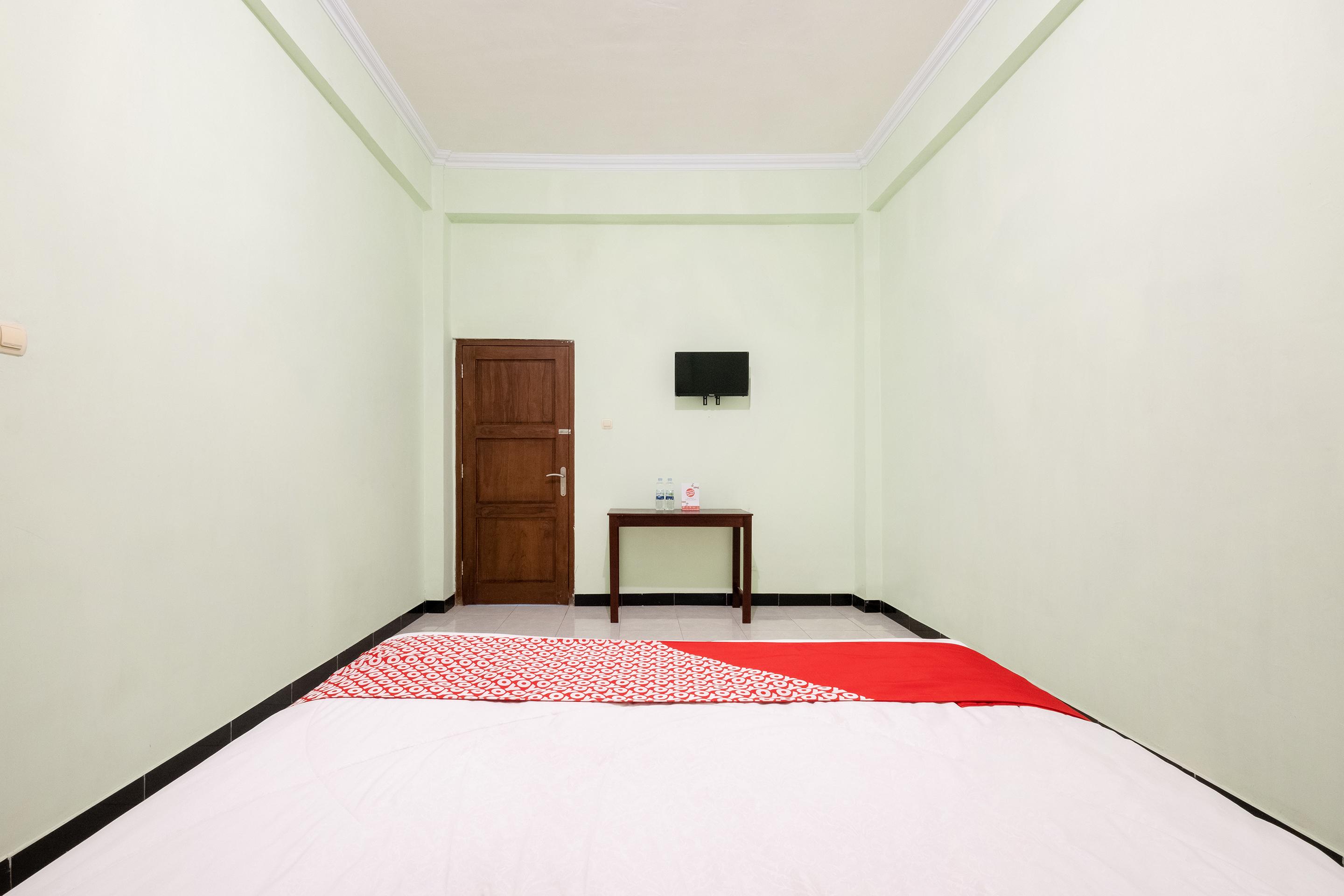 Hotel Reddoorz Syariah Near Alun Alun Wonosari Extérieur photo
