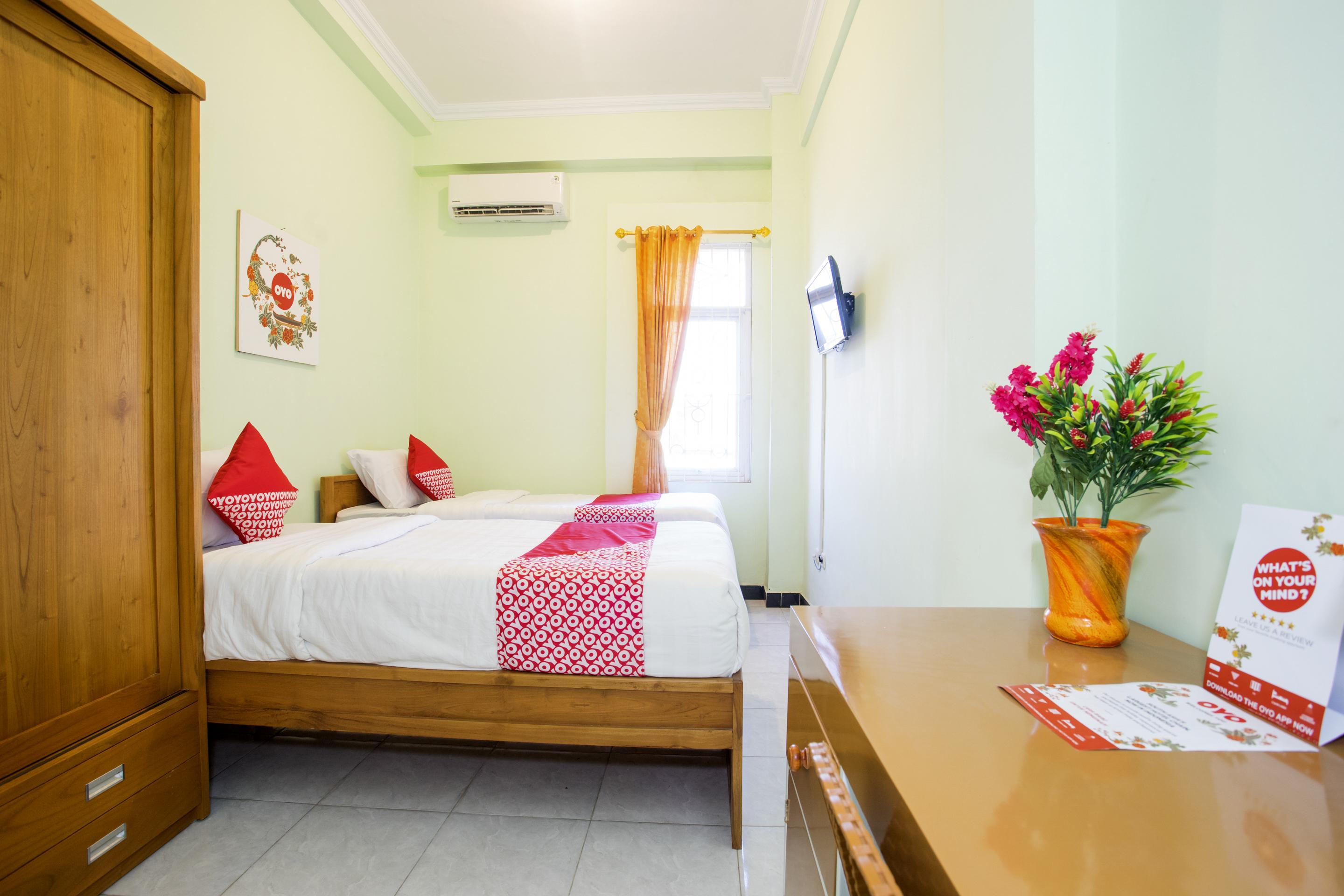 Hotel Reddoorz Syariah Near Alun Alun Wonosari Extérieur photo