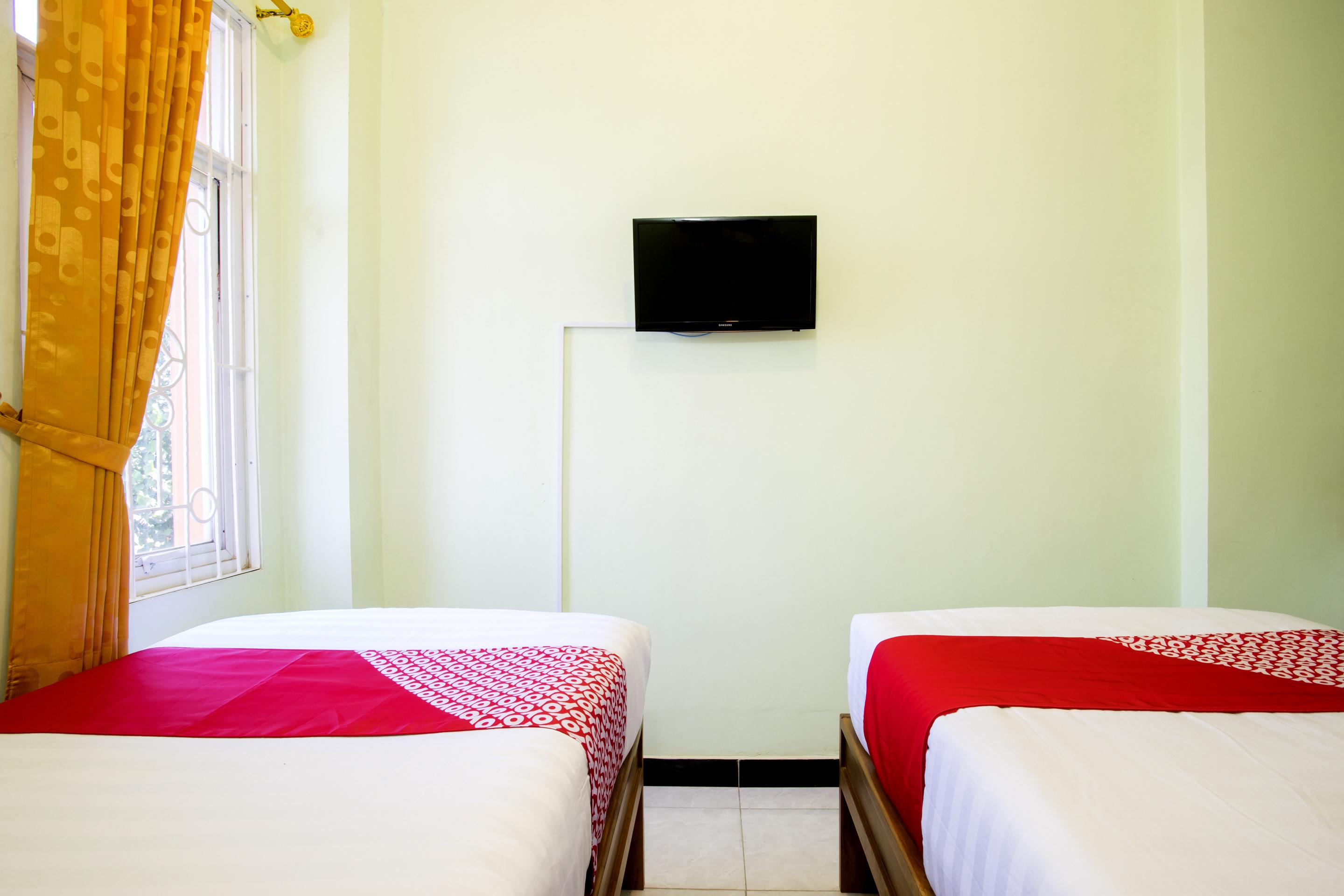 Hotel Reddoorz Syariah Near Alun Alun Wonosari Extérieur photo