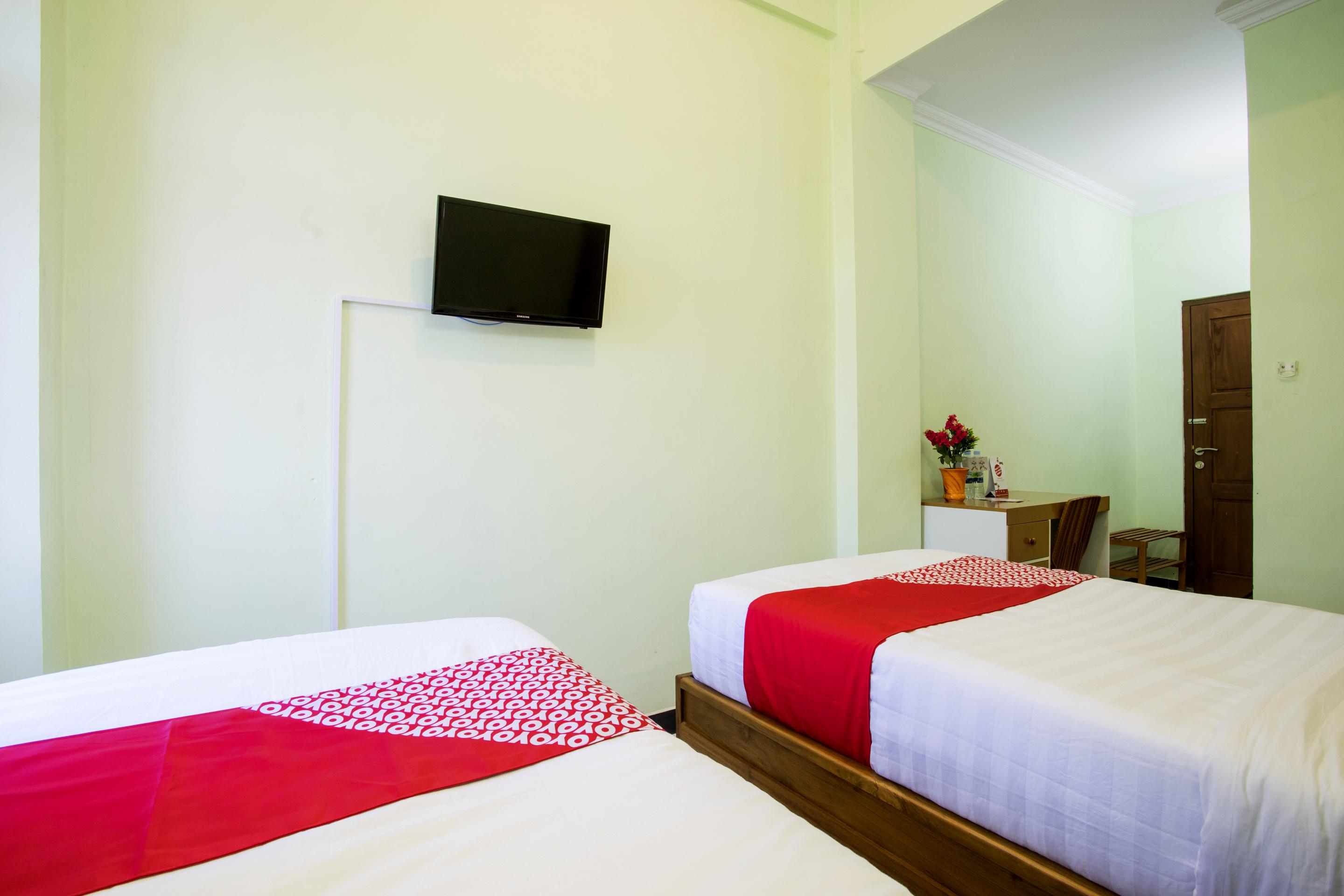 Hotel Reddoorz Syariah Near Alun Alun Wonosari Extérieur photo