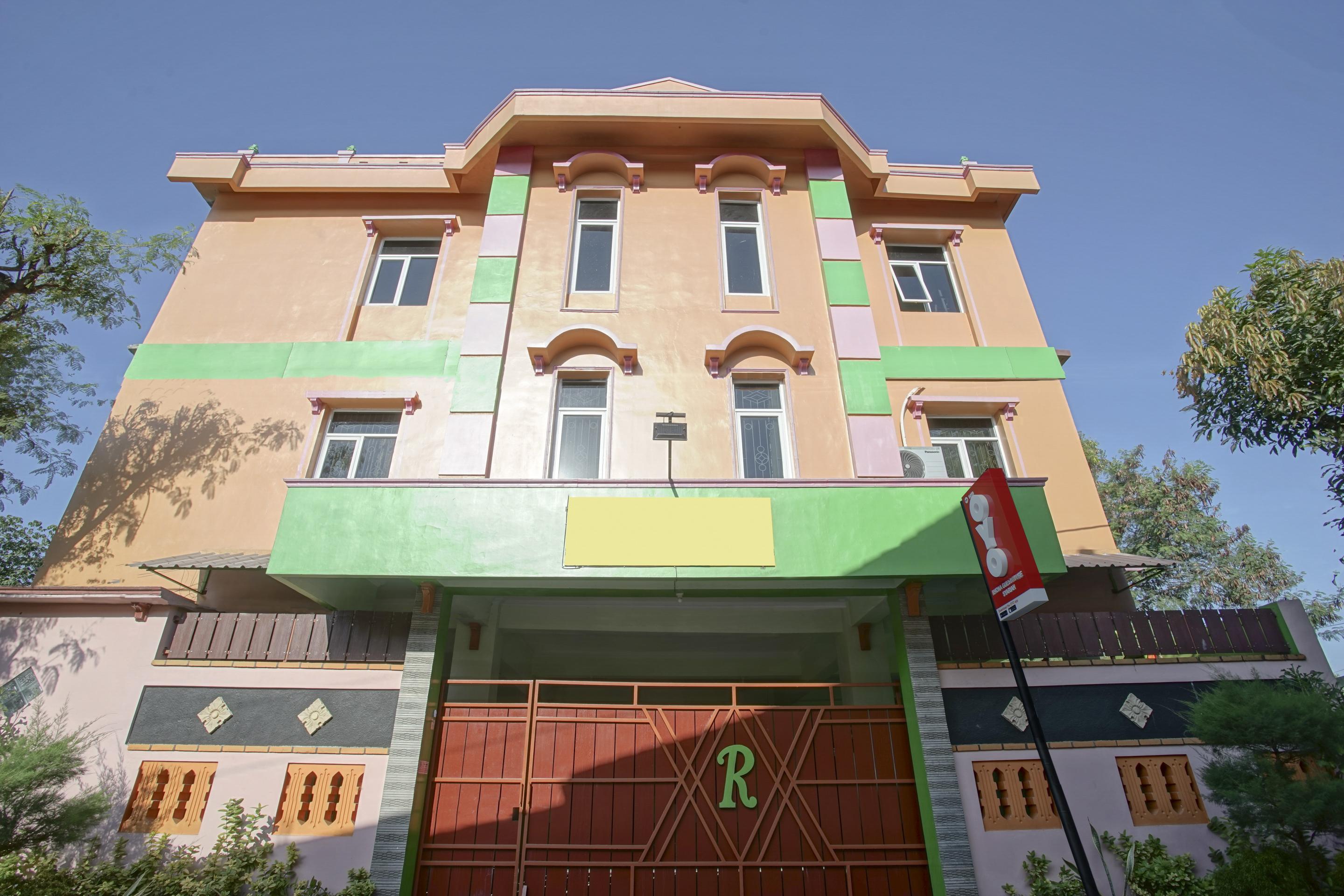 Hotel Reddoorz Syariah Near Alun Alun Wonosari Extérieur photo