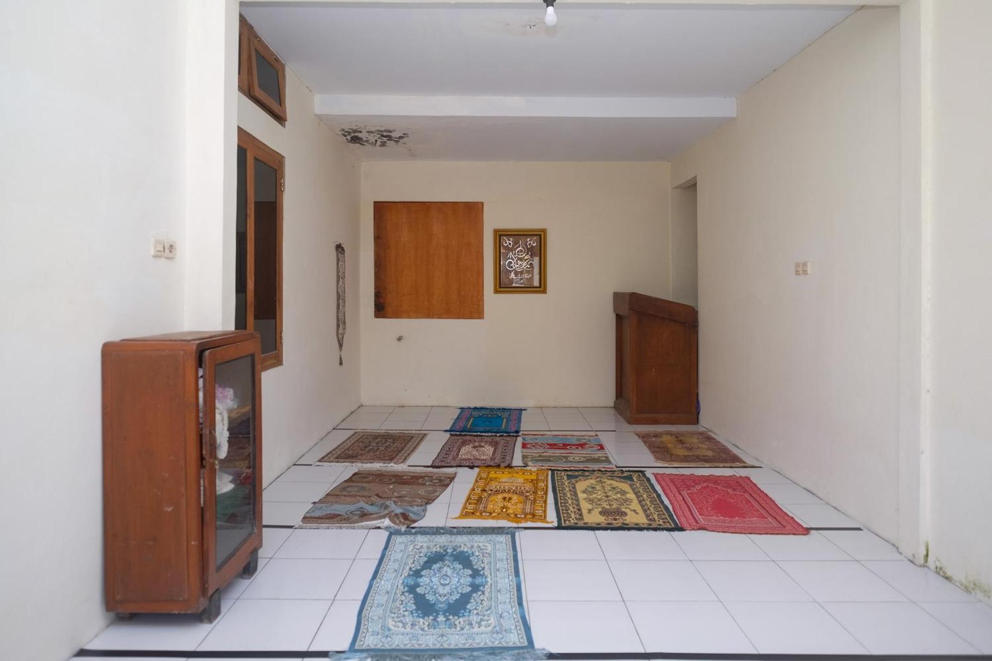 Hotel Reddoorz Syariah Near Alun Alun Wonosari Extérieur photo
