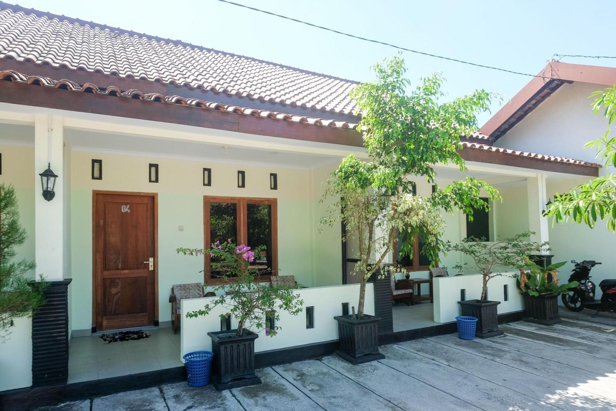 Hotel Reddoorz Syariah Near Alun Alun Wonosari Extérieur photo