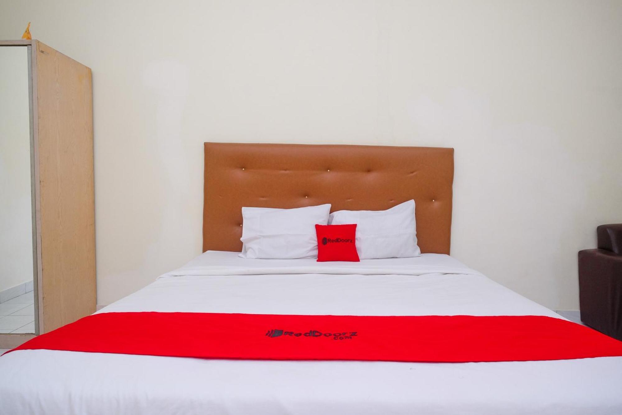 Hotel Reddoorz Syariah Near Alun Alun Wonosari Extérieur photo